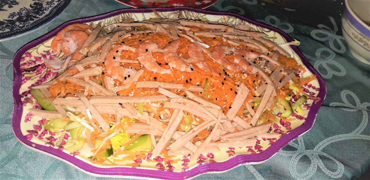salade vietnamienne au crabe ou crevettes