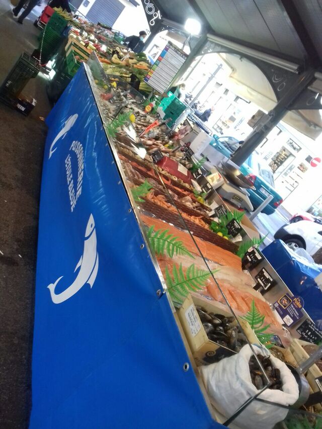 Au plaisir de vous servir