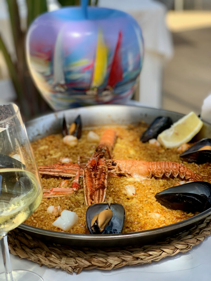 Paella con mariscos