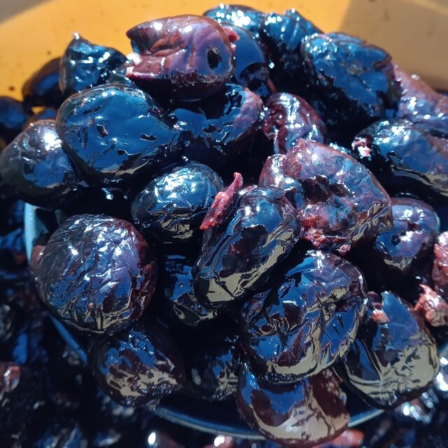 OLIVES NOIRES DENOYAUTEES A LA GRECQUE