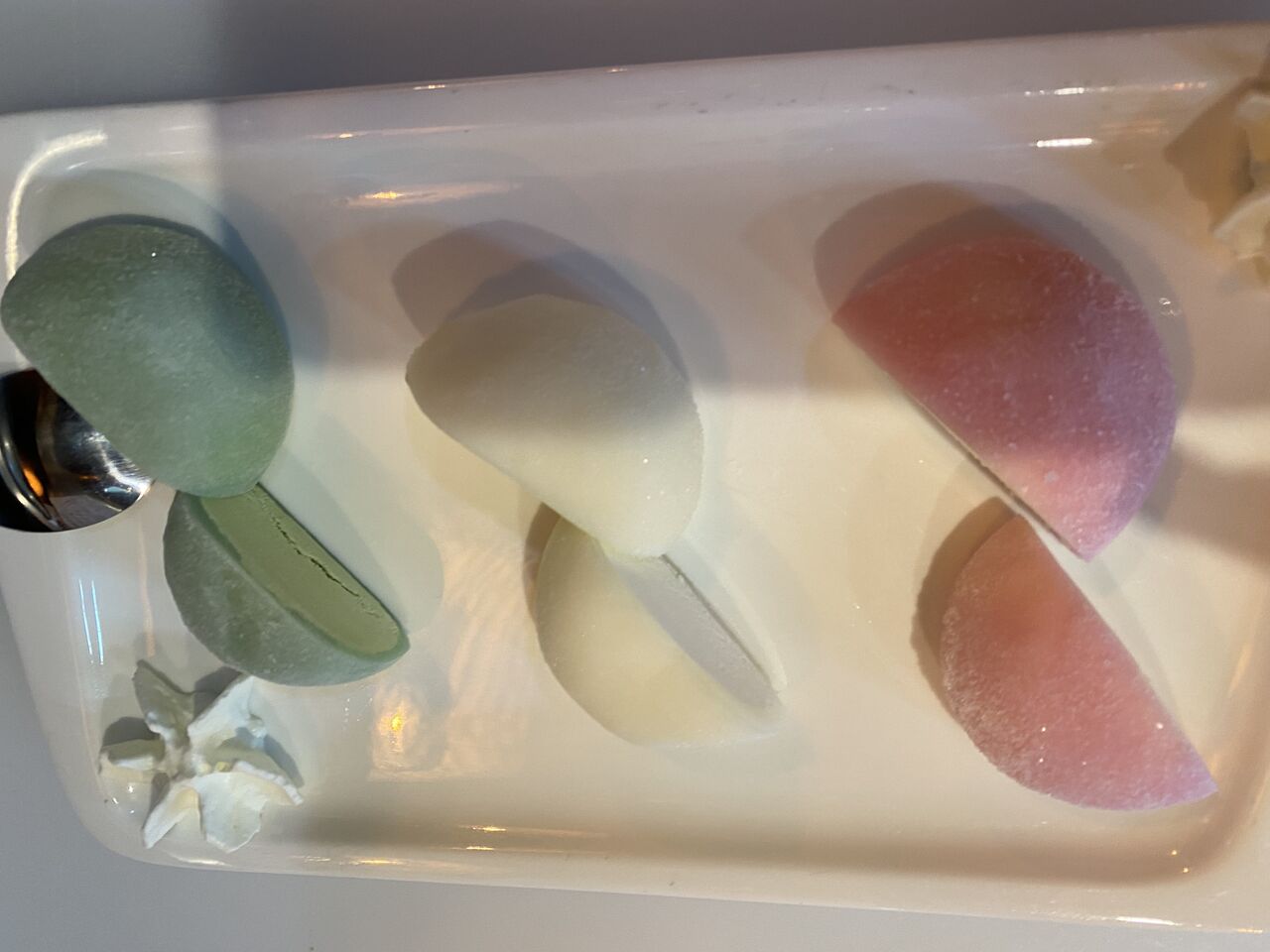 Trio mochi glacé (thé vert, vanille, fraise)