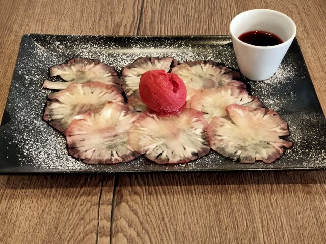 carpaccio ananas sirop hibiscus sorbet framboise