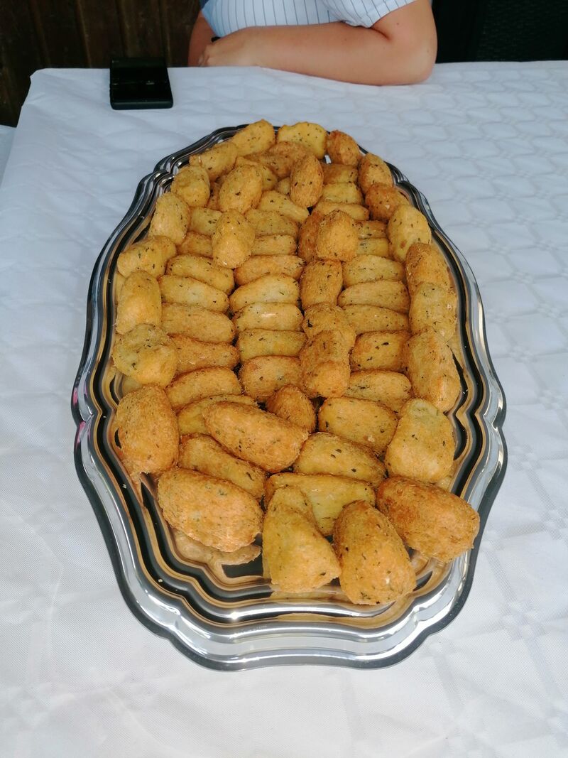 Plateau d accras de morue à la portugaise 