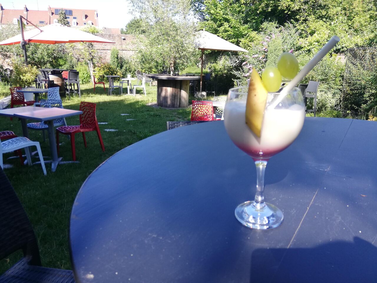 COCKTAIL DANS JARDIN