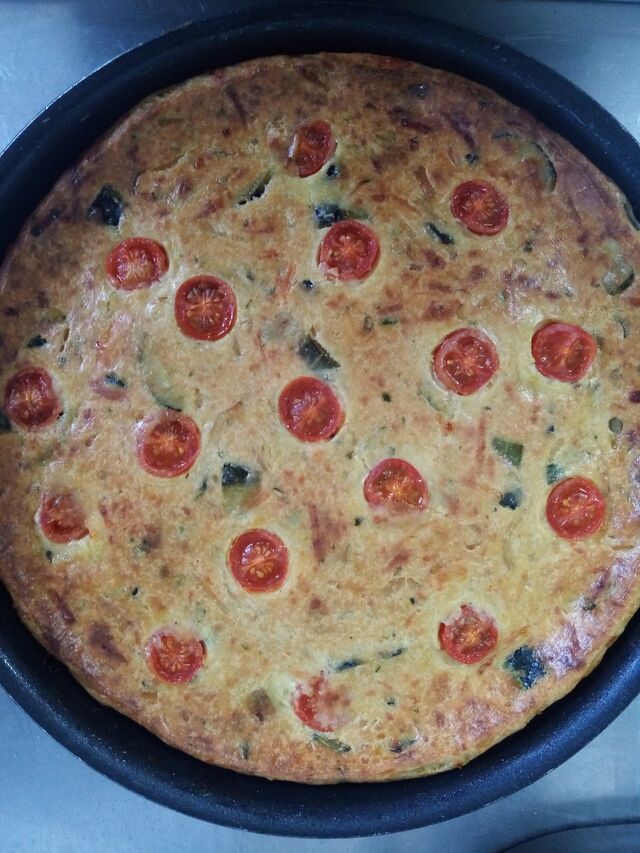 repas semaine: tarte aux légumes ( courgettes, cumin et tomate cerise)