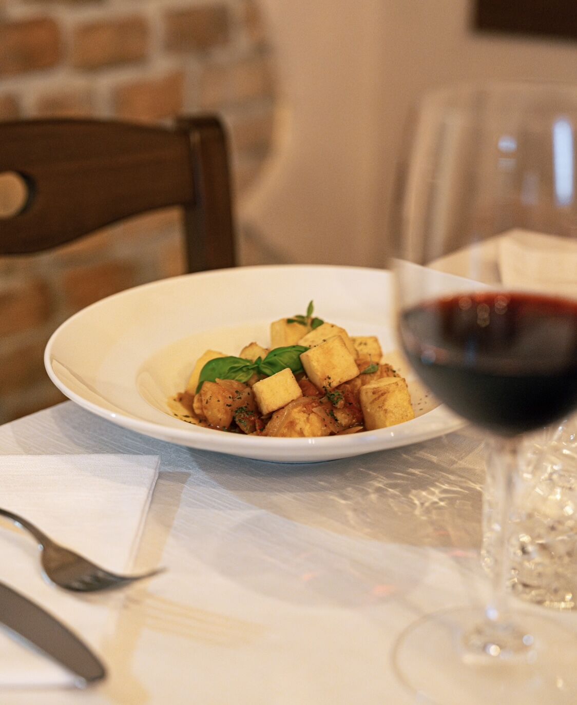 Merluzzo alla piacentina con polenta fritta