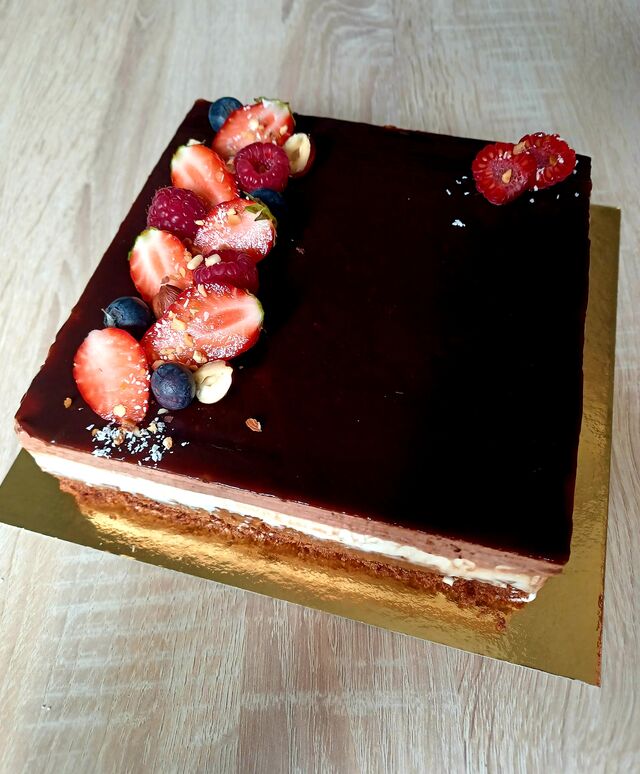 Entremet 3 chocolats croustillant praliné 