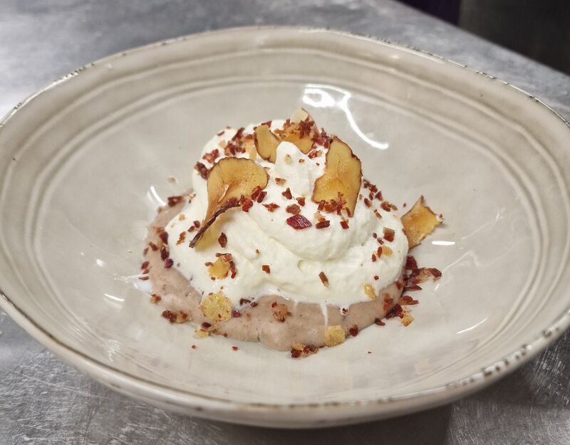 Œuf parfait, déclinaison de châtaigne et espuma lard