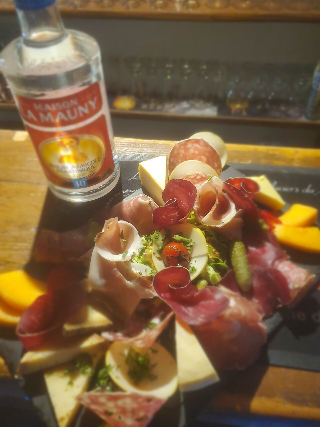 Planche de Charcuterie et Fromages de la Vallée