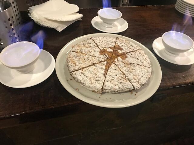 Tarta de Santiago con orujo.