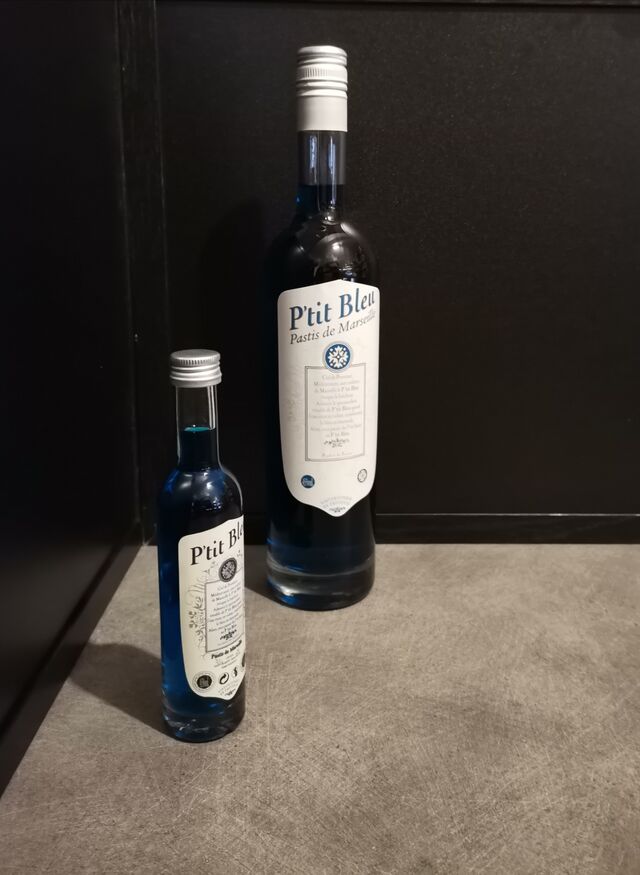 Pastis artisanal P'tit bleu 10cl=7.20€ / 70cl=25.90€ 