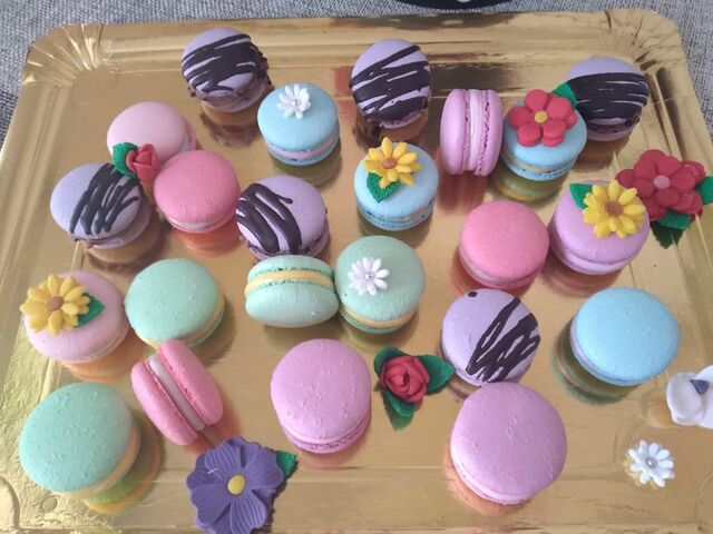 MACARONS CU DECORATIUNI