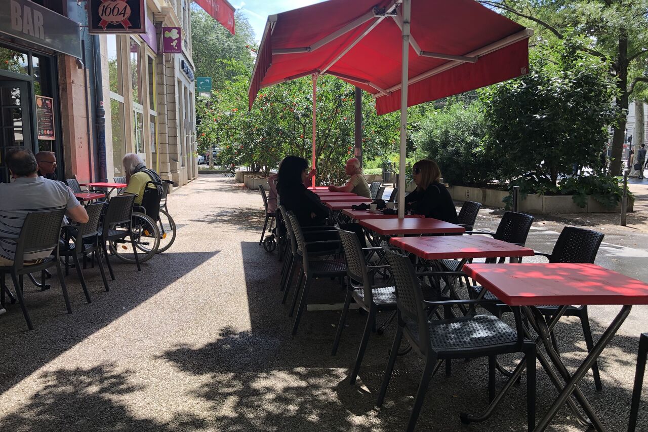 Notre grande terrasse ombragé