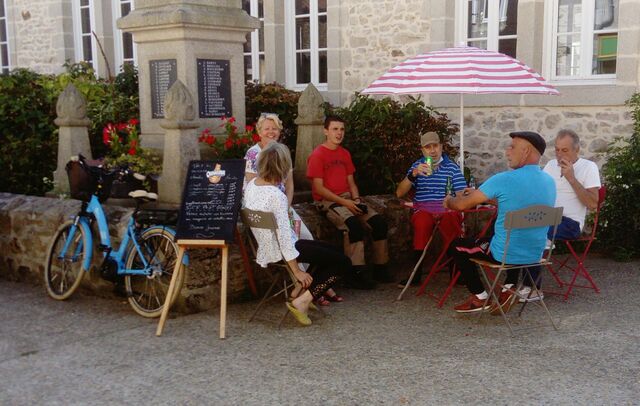 Après midi thé dansant à l'épicerie de la Tardoire