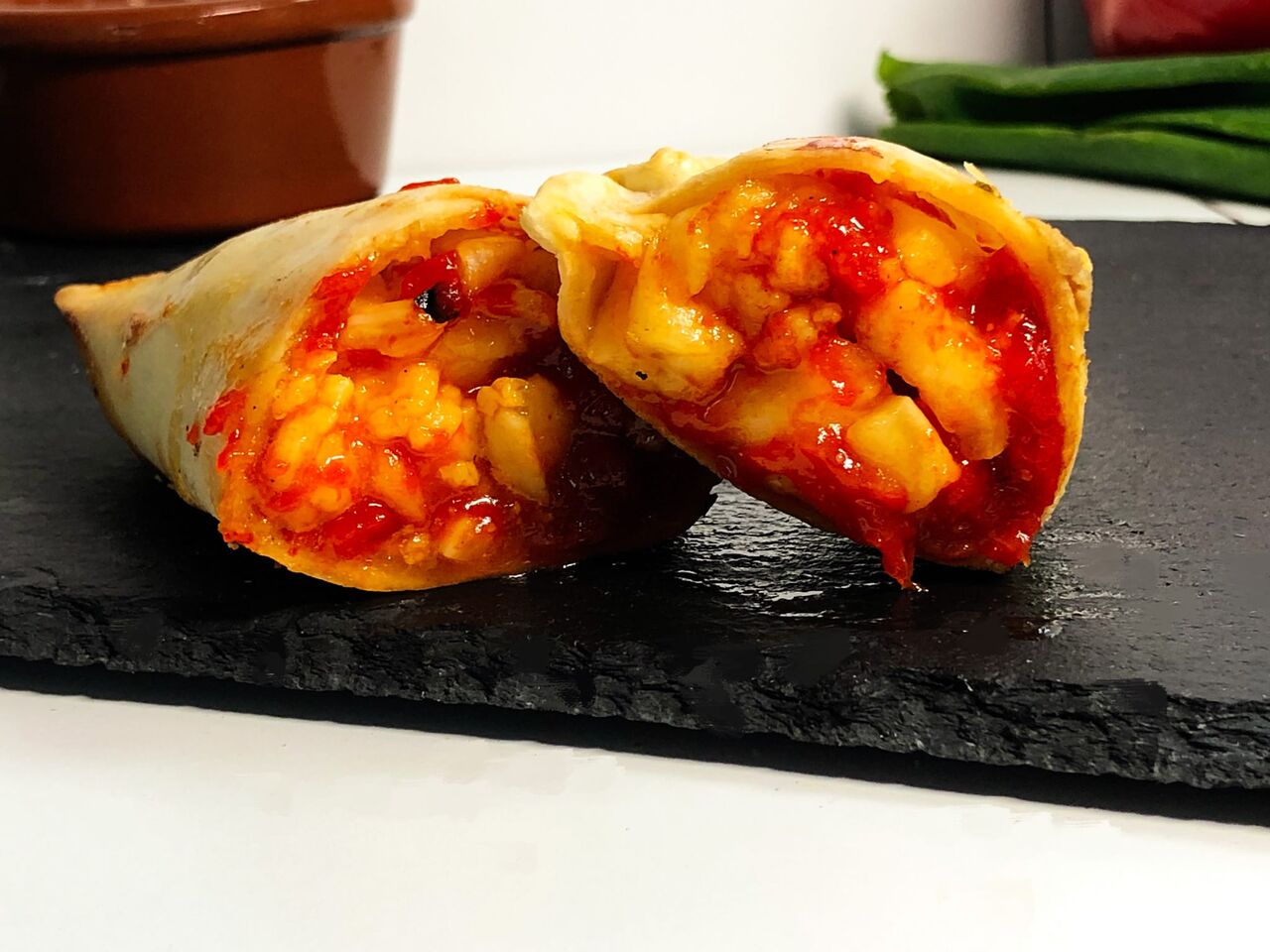 Pimiento caramelizado y queso brie