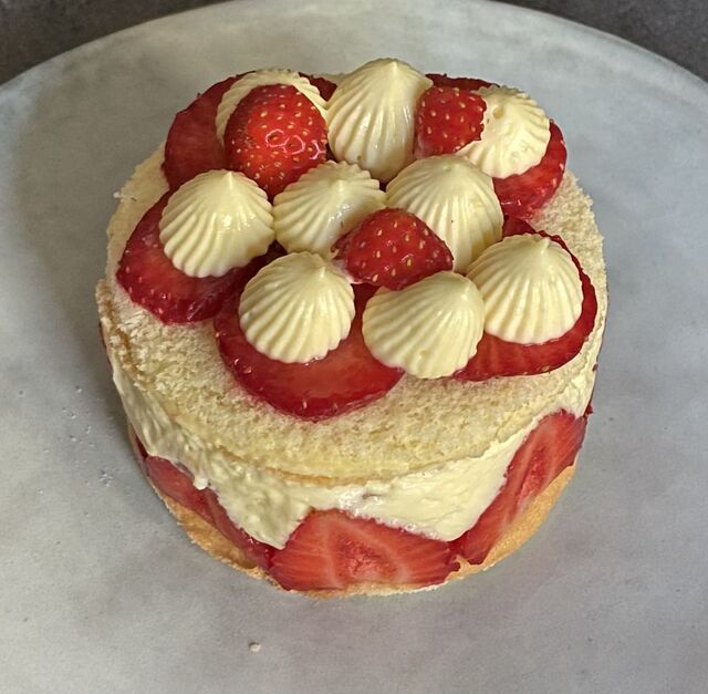 • FRAISIER •
Ici en portion individuelle.