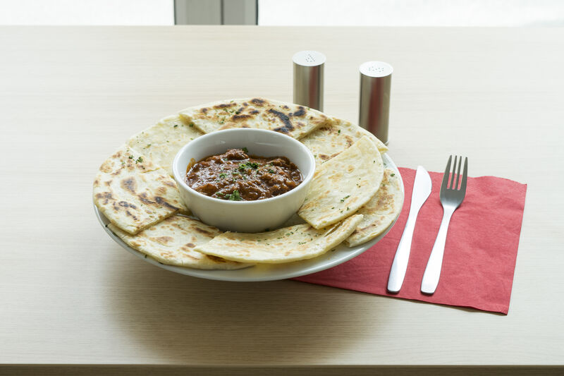 Coussecouma
Sauce tomate au bœuf
Galette exotique 9.00€