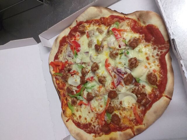 Pizza orientale a emporter 9.90.
Sur place 12.90
