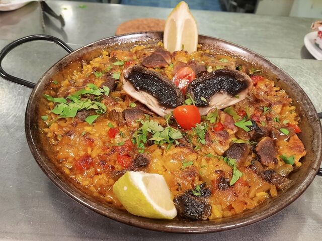 Arroz de setas y solomillo