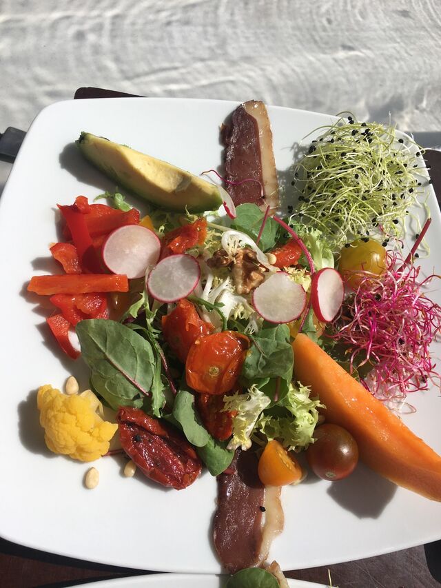 Assortiment de crudités de saison