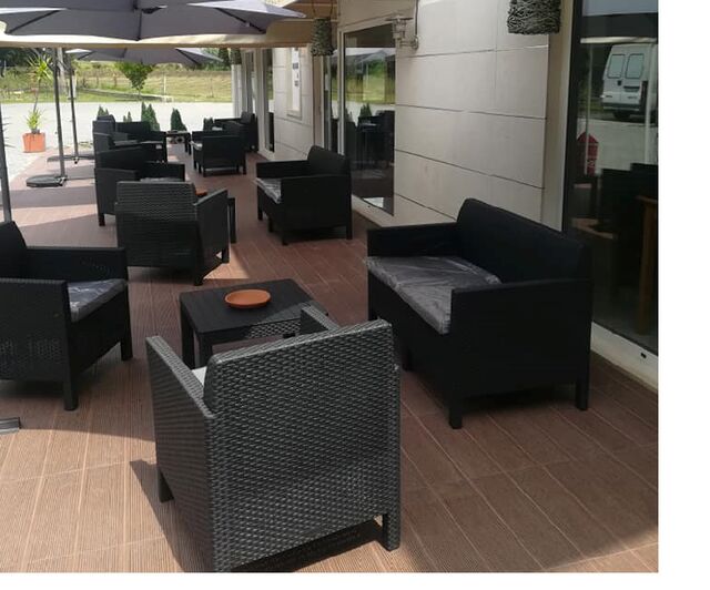 A nossa esplanada onde pode desfrutar de momentos relex!!