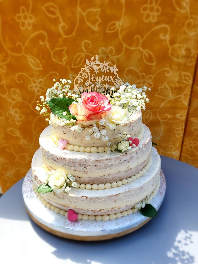Gâteau nude cake anniversaire 