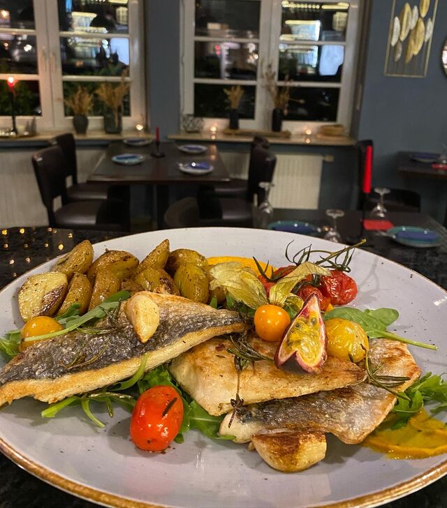 Filetierte Dorade auf Gemüse 