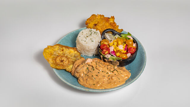 SALMON EN SALSA DE COCO