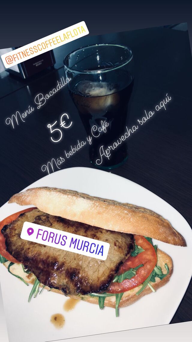 Combo bocadillo+refresco+café 5€