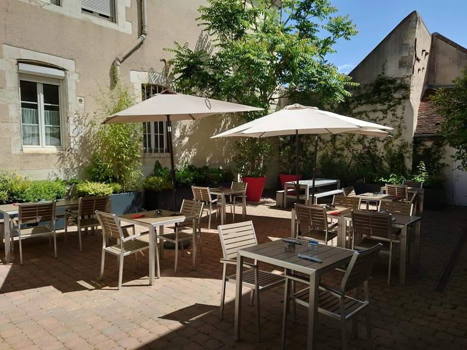 Terrasse intérieure ombragée