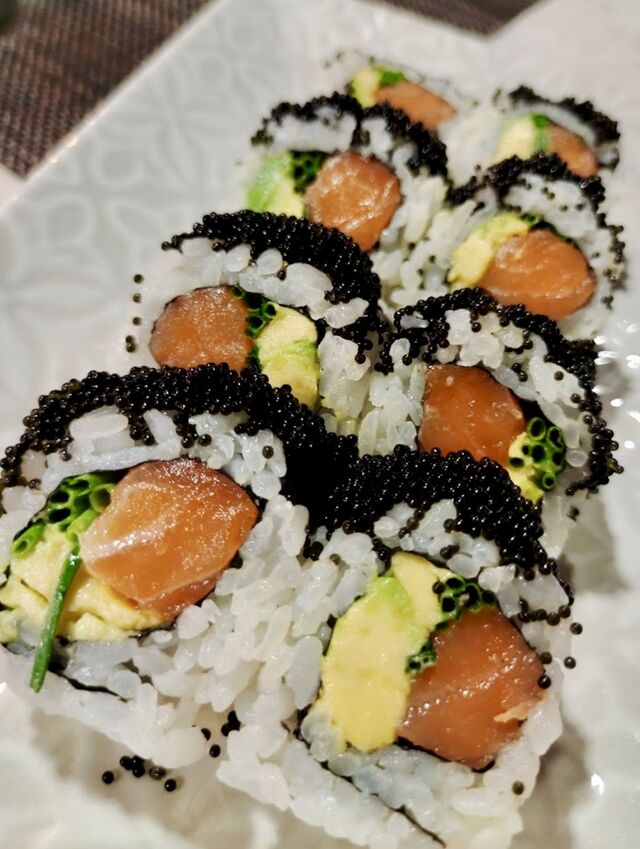 Uramaki black masago