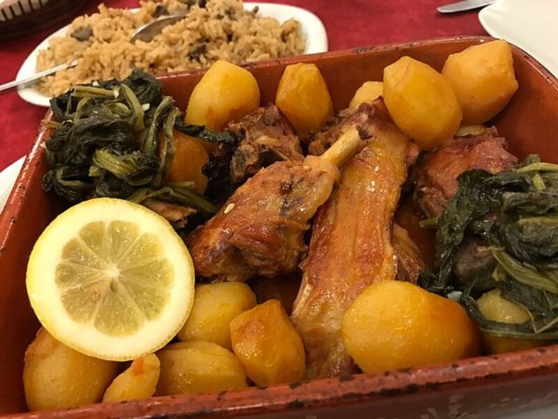 Cabrito à Senhor da Serra com arroz de miúdos