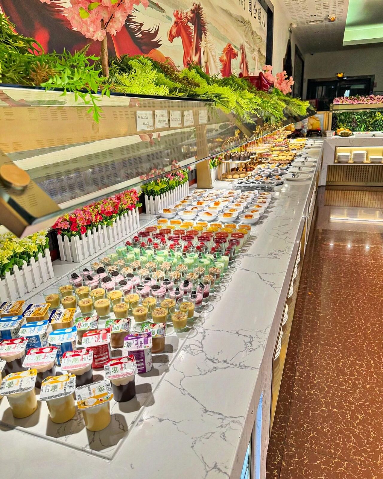 Yaourt, tiramisu maison, ile flottante, verrine de panna cotta ou de mousse chocolat ...