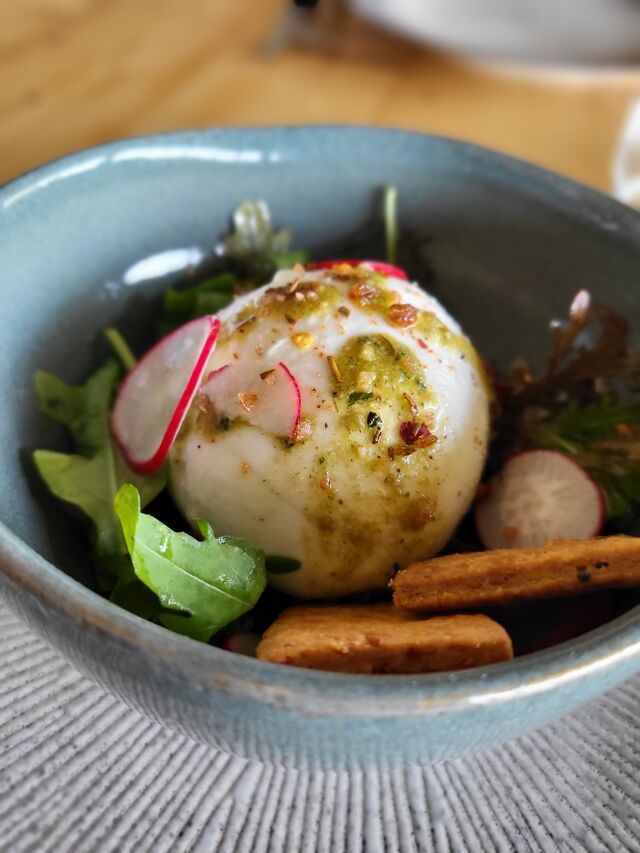 Boule de boufflone et pesto maison