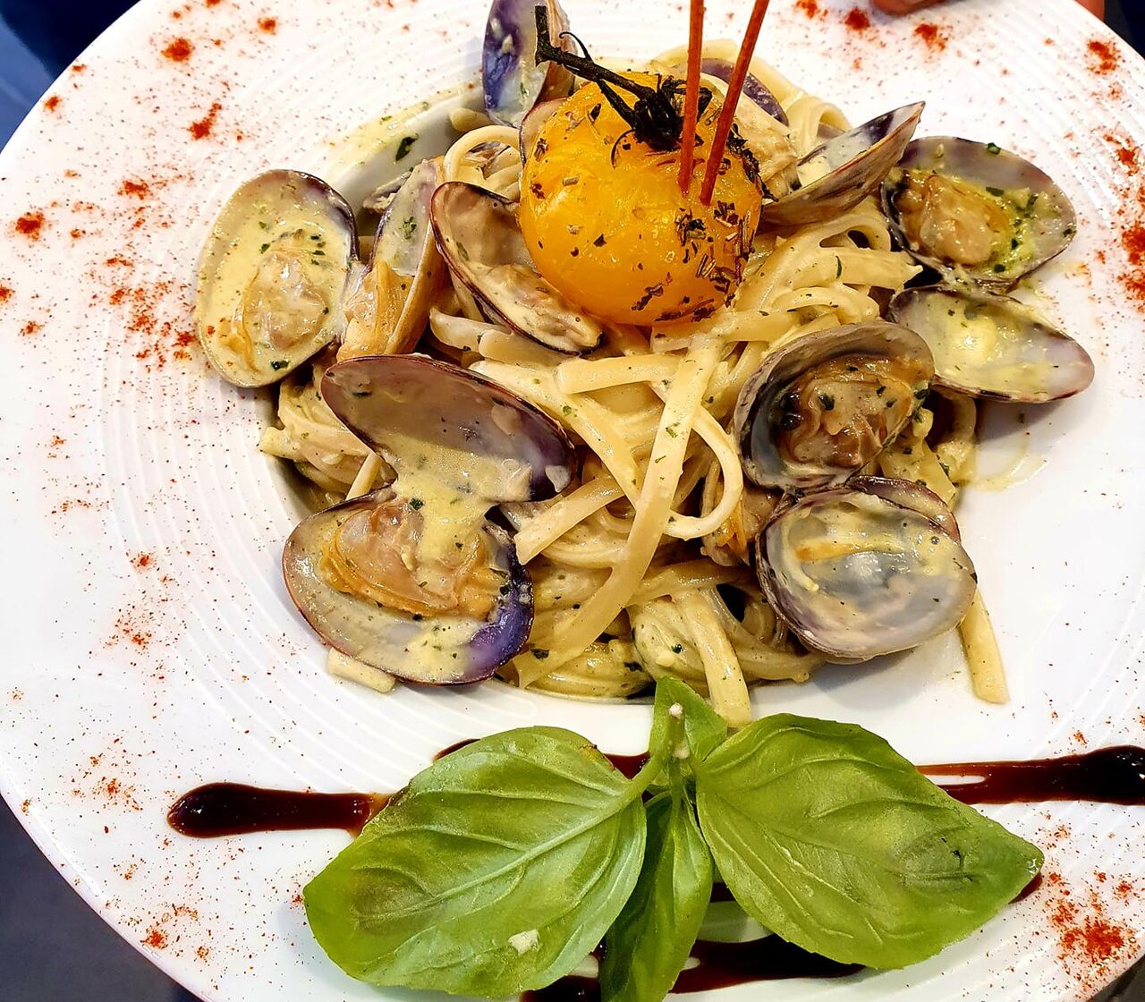 Linguine aux palourdes et crème de pesto