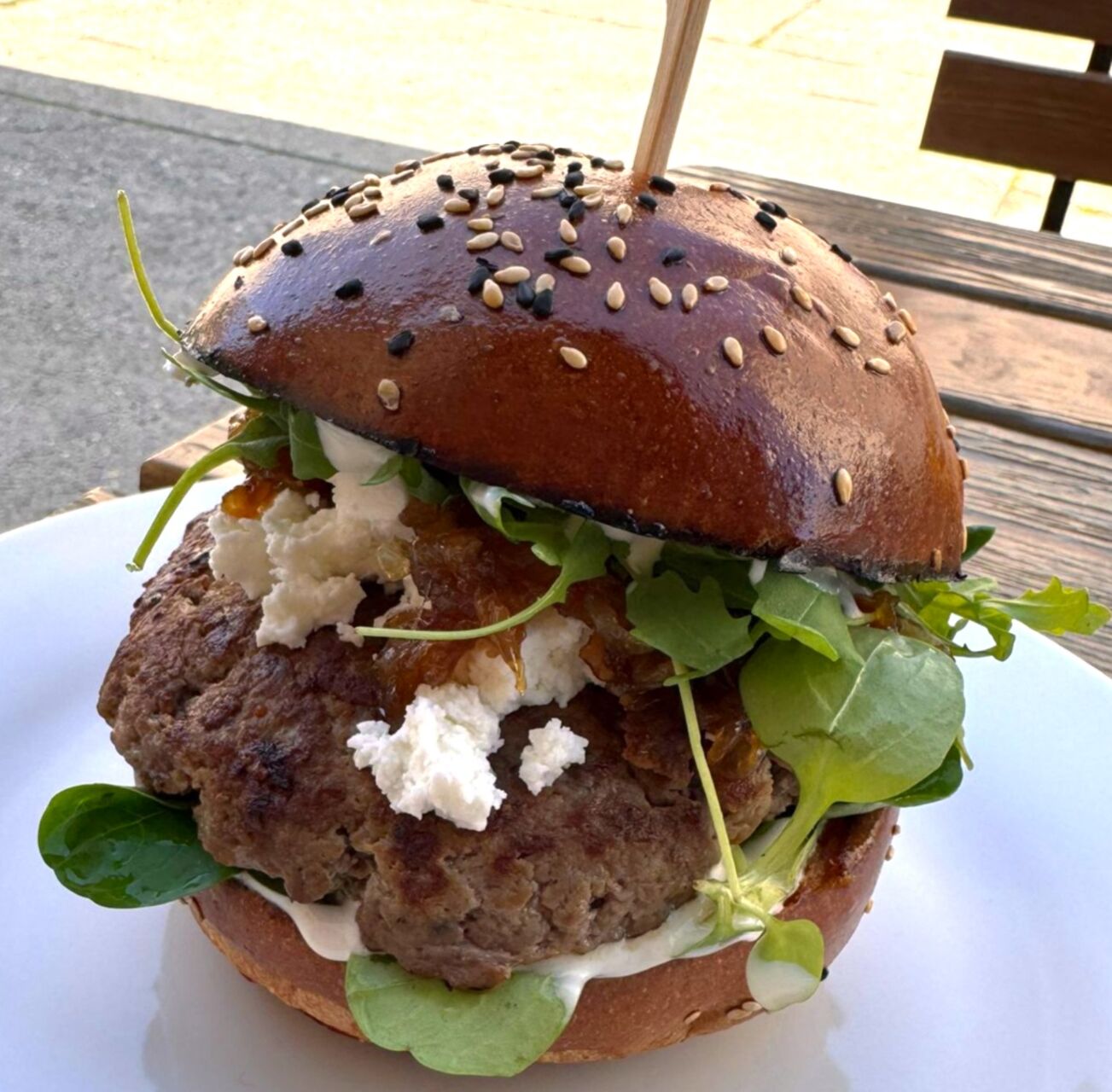 🍔 LÉTO JE TADY A S NÍM I BURGERY!