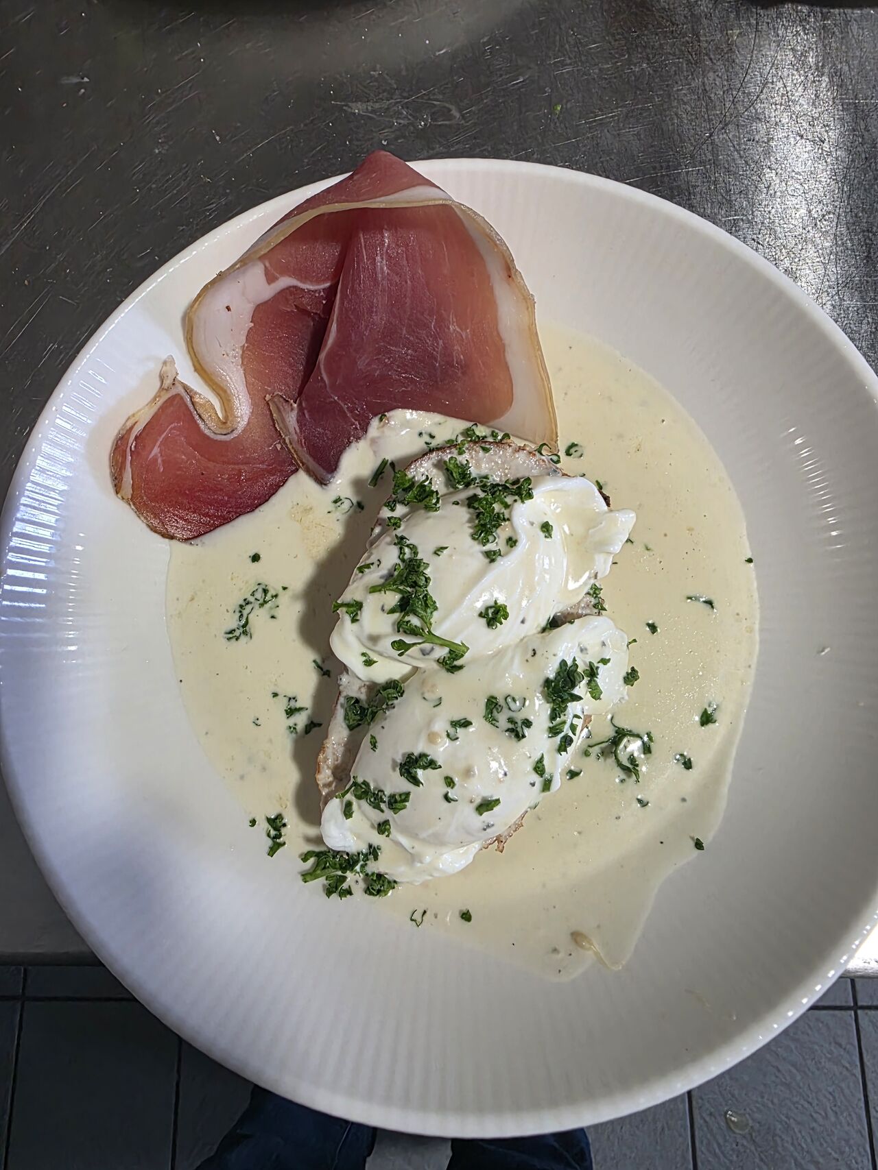 Oeuf poché au bleu d'Auvergne