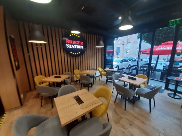 Restaurant interior - Burger Station Zagreb