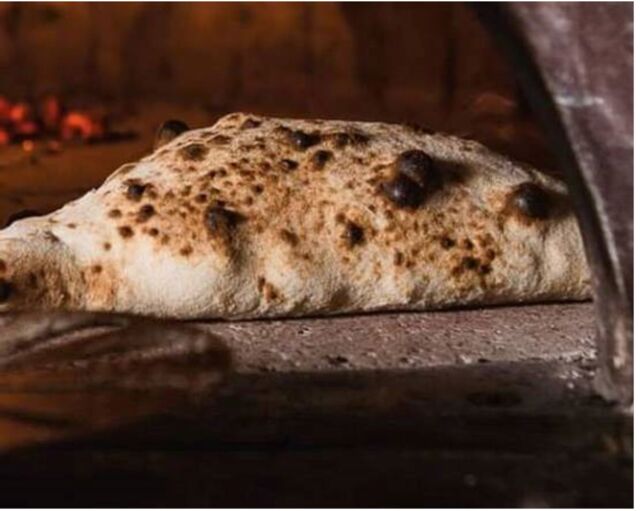 Calzone com Alho e Mozzarella