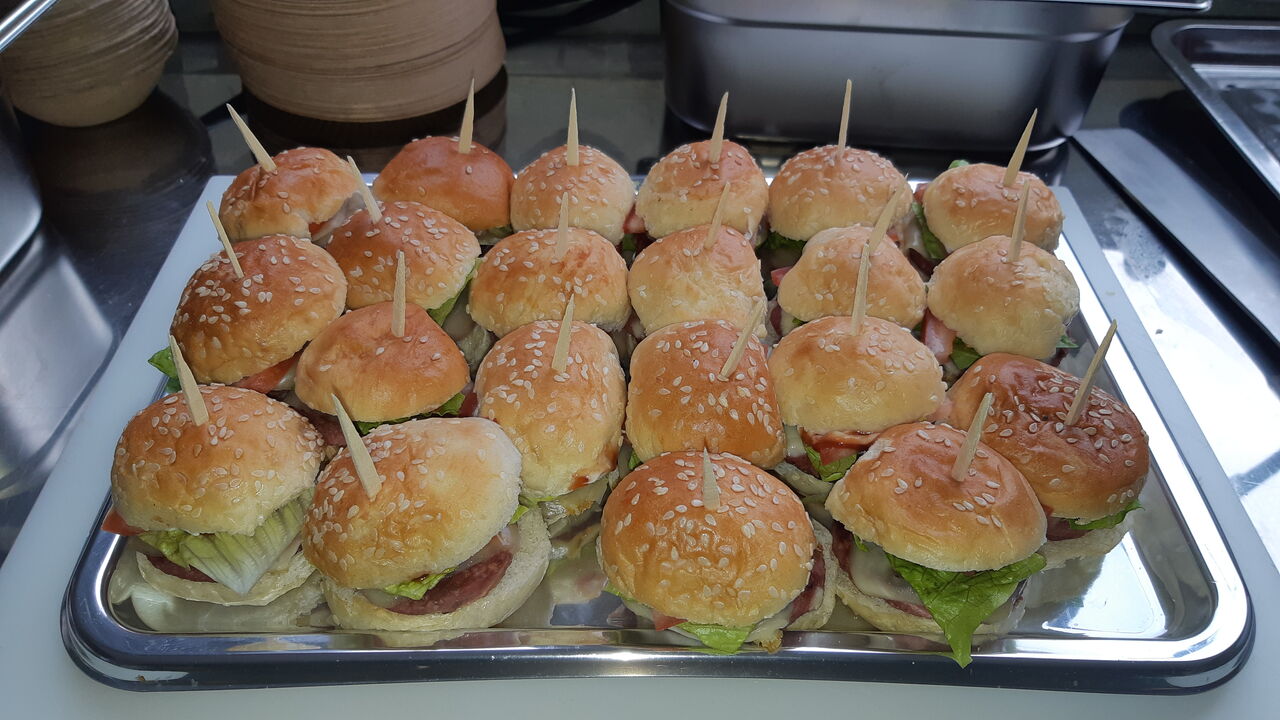 Mini hamburguesas completa 