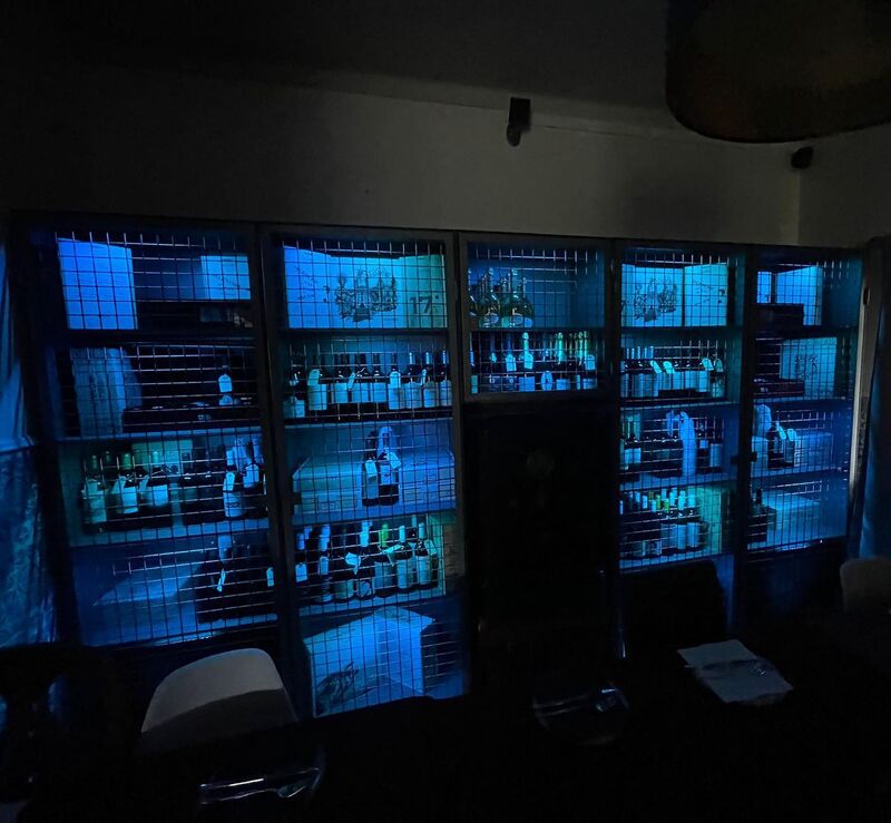 Vinhos Interior Restaurante Ai o Alho