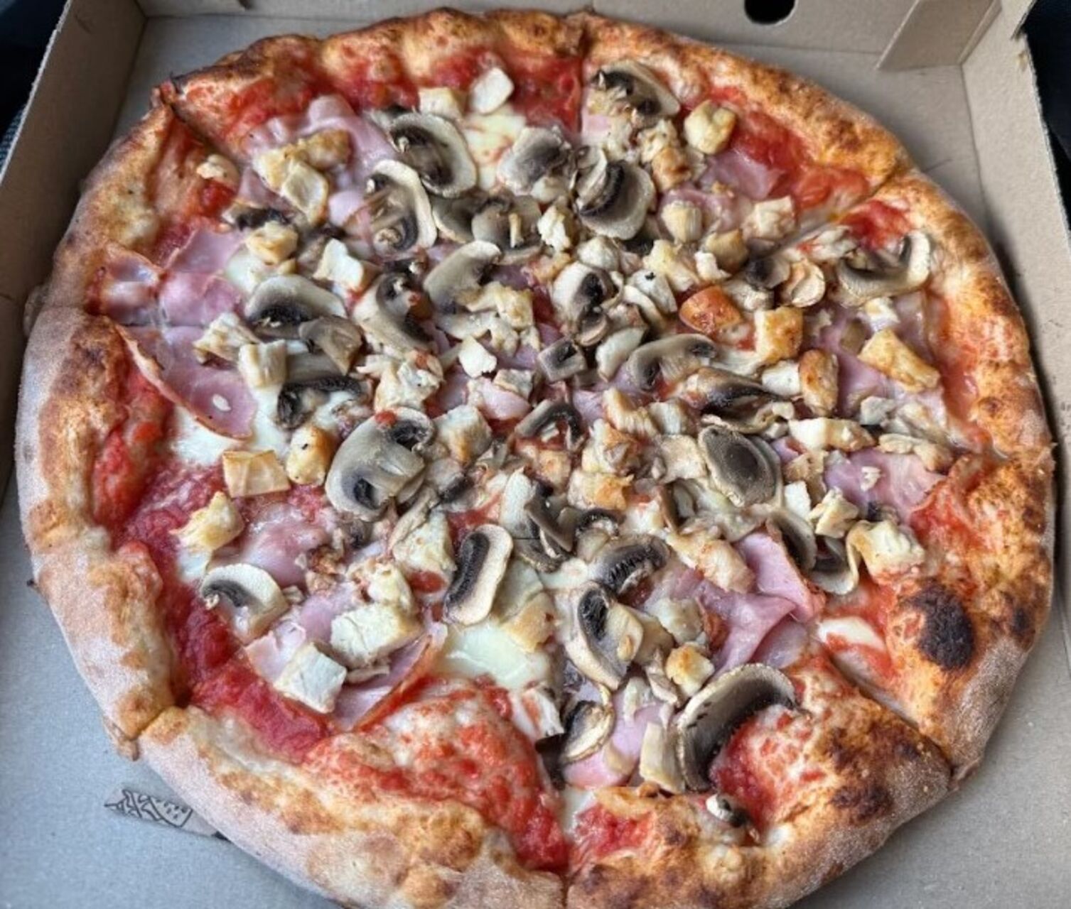 🍕 Poftă de pizza?