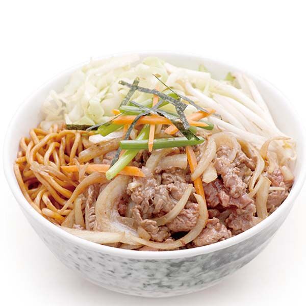 nouilles sautées au boeuf et au légumes