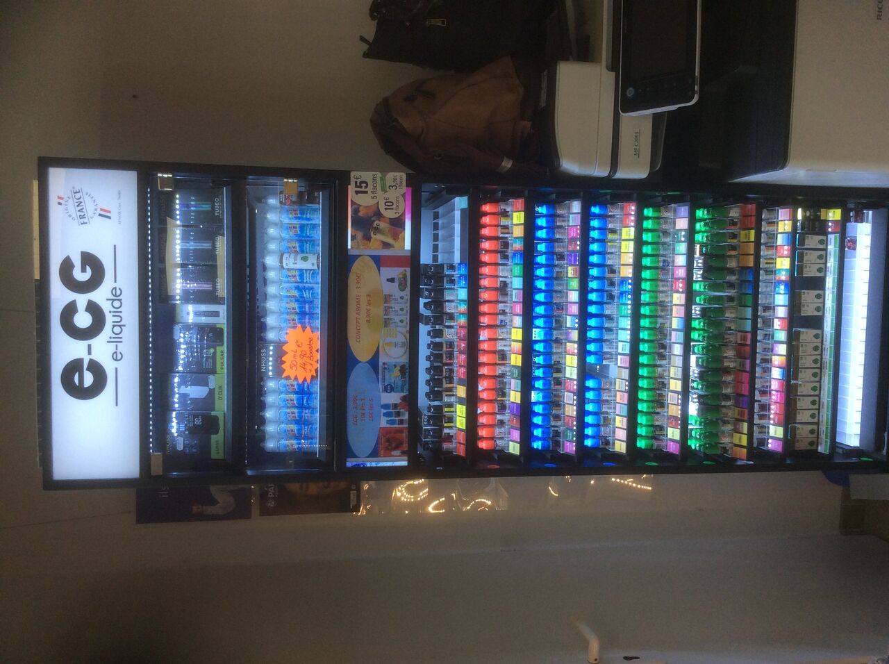 cigarettes électroniques , CBD , puffs jetables