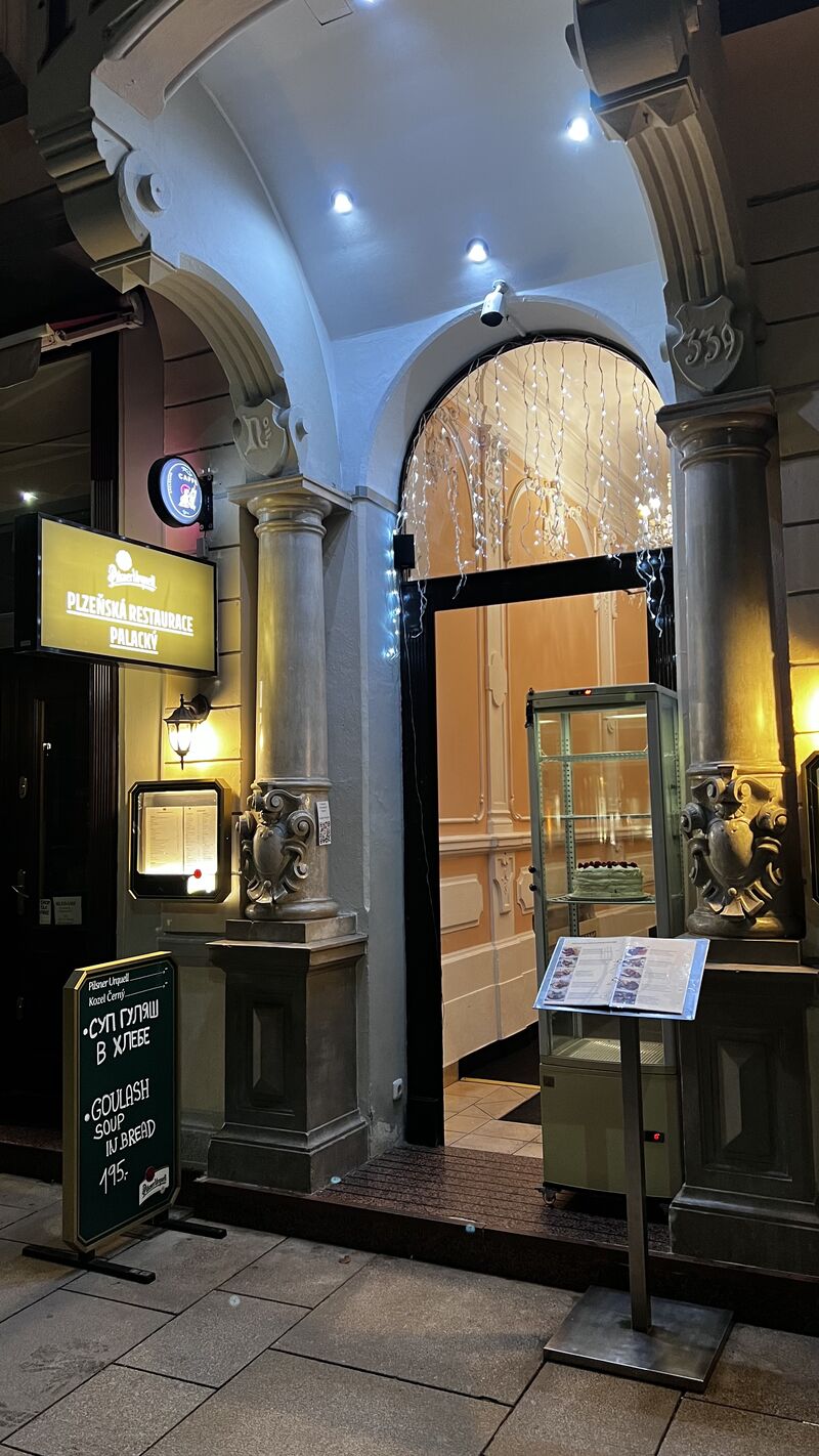 Náš vchod do restaurace