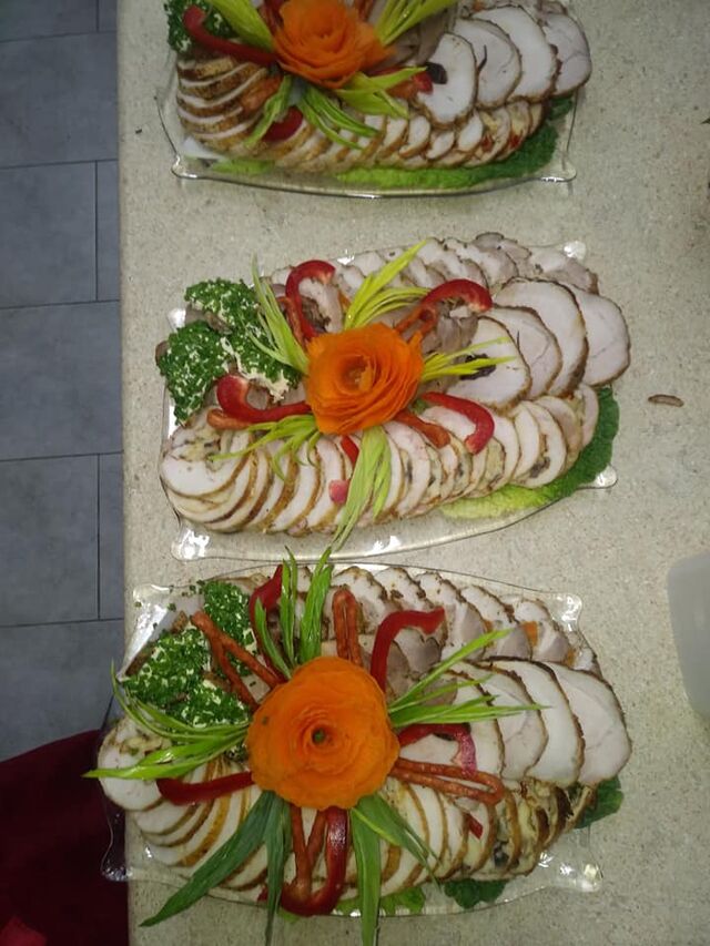 PÓŁMISEK MIĘS PIECZONYCH