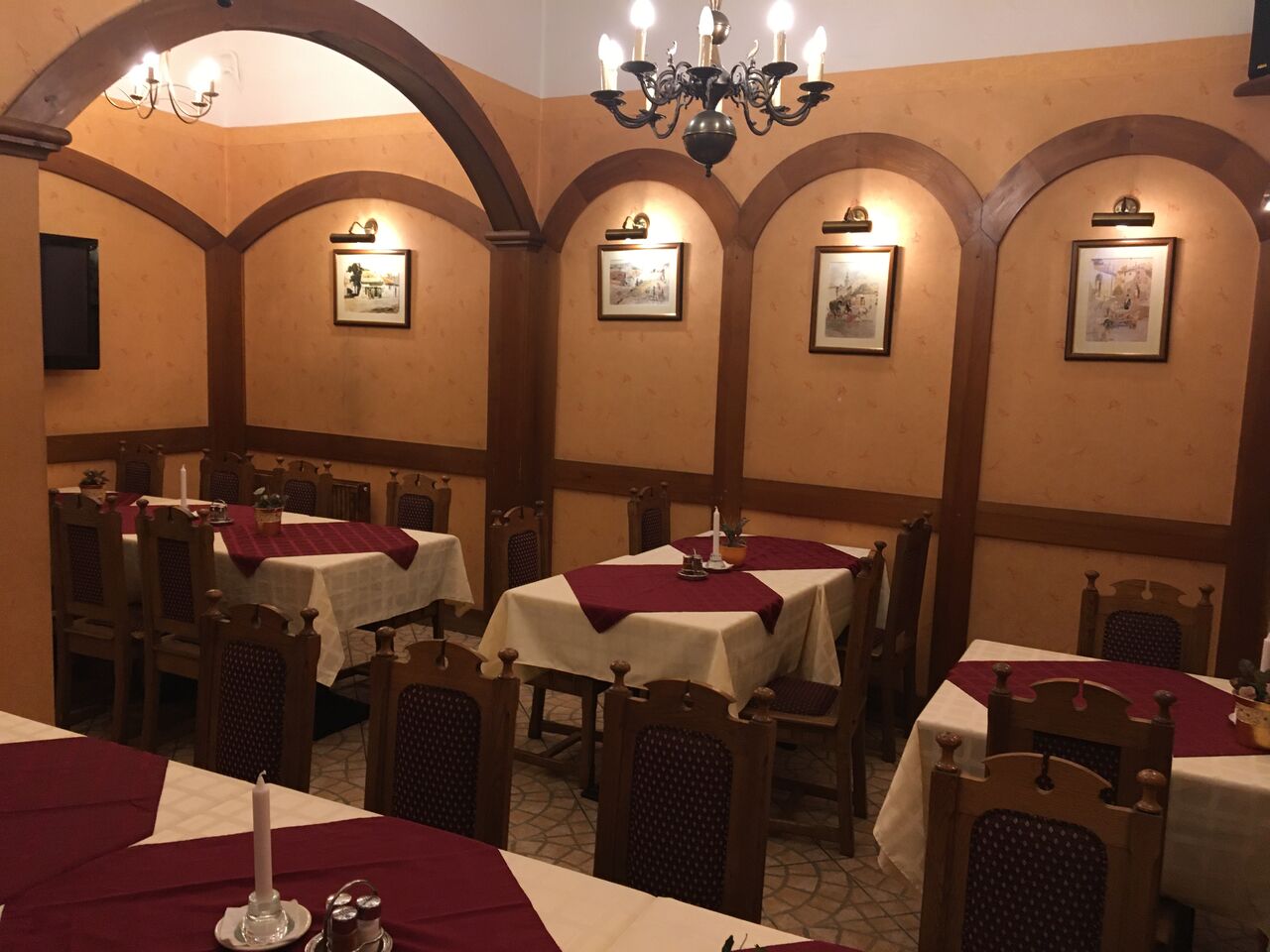 Különterem
