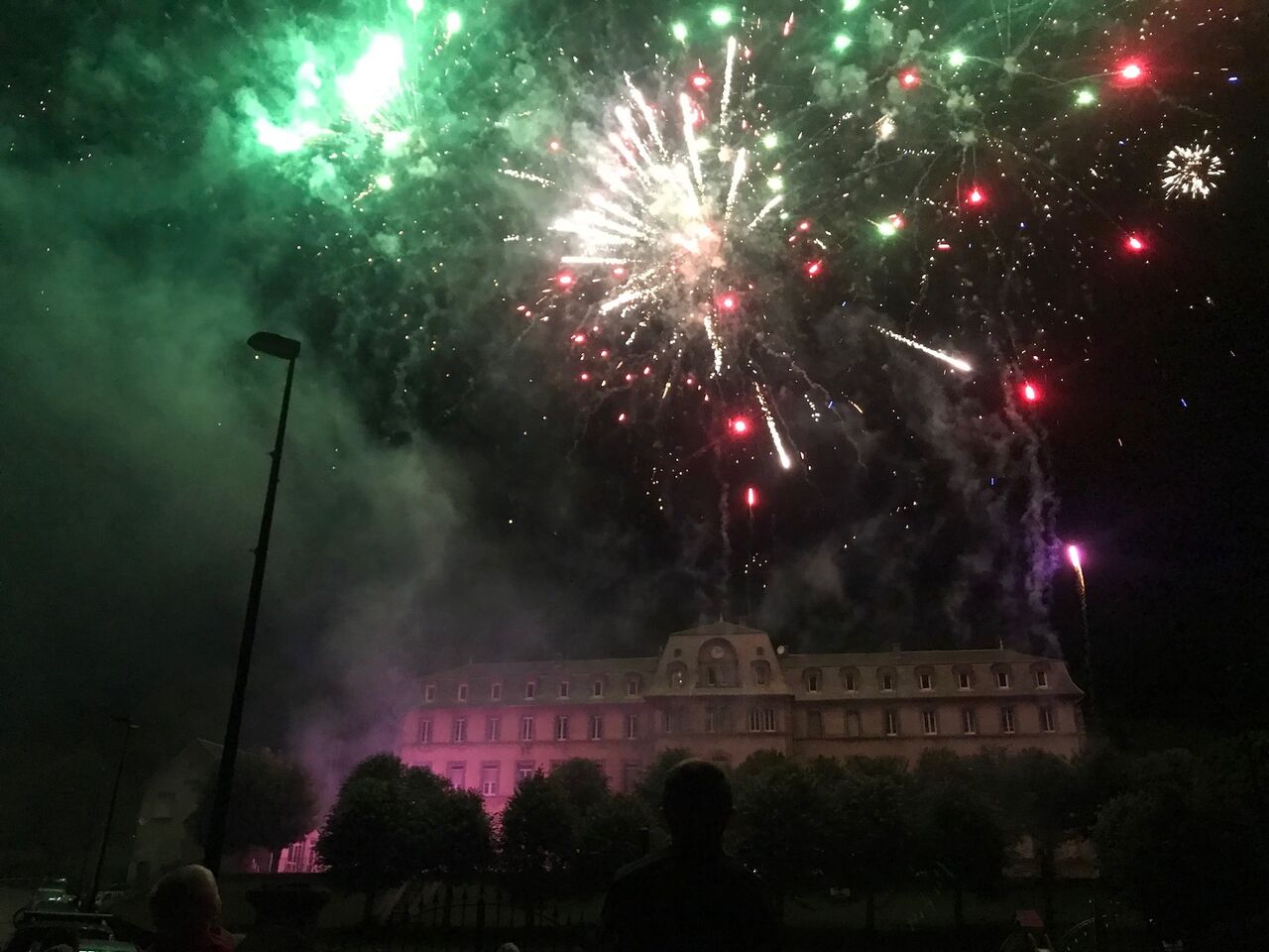 Fête du 14 juillet en face de la maison