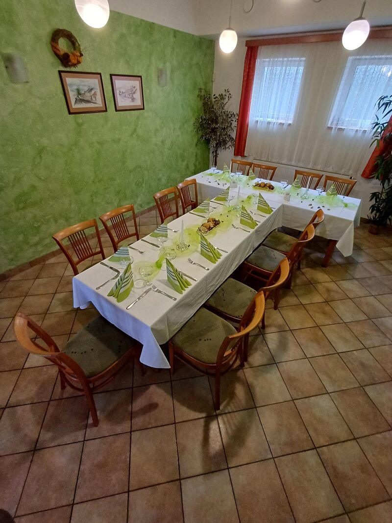 Salónek