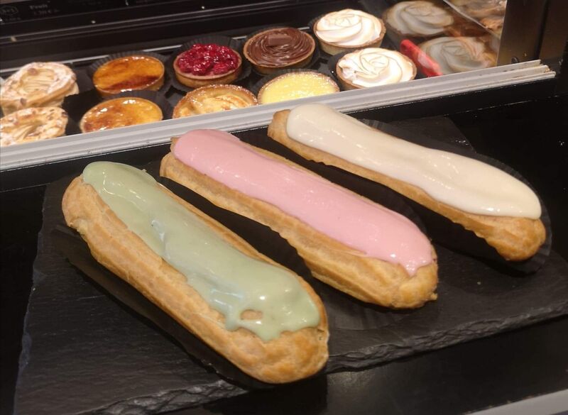 Éclairs : Coco/ Framboise / Pistache 